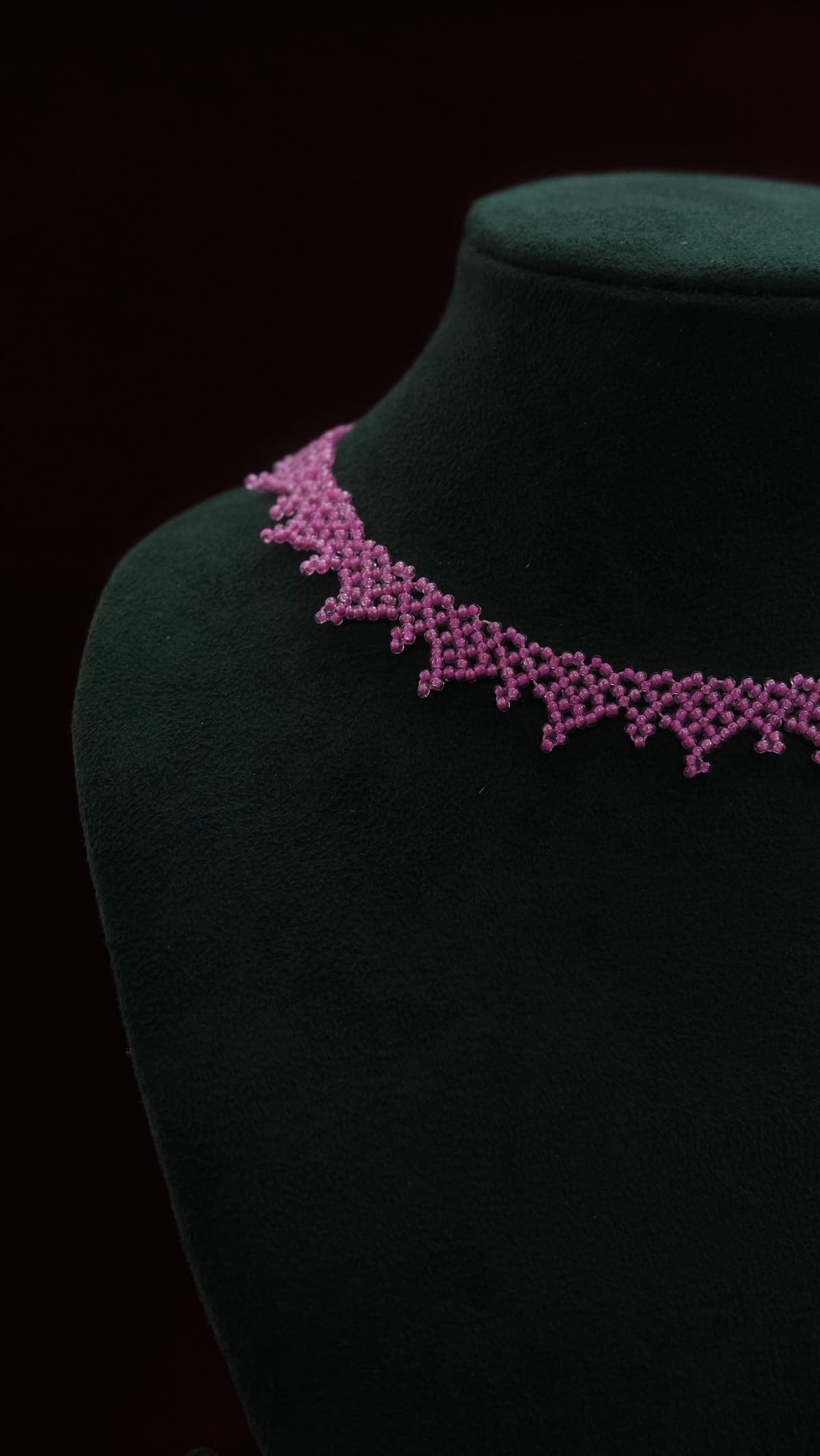 The Lace Choker woven in Rose